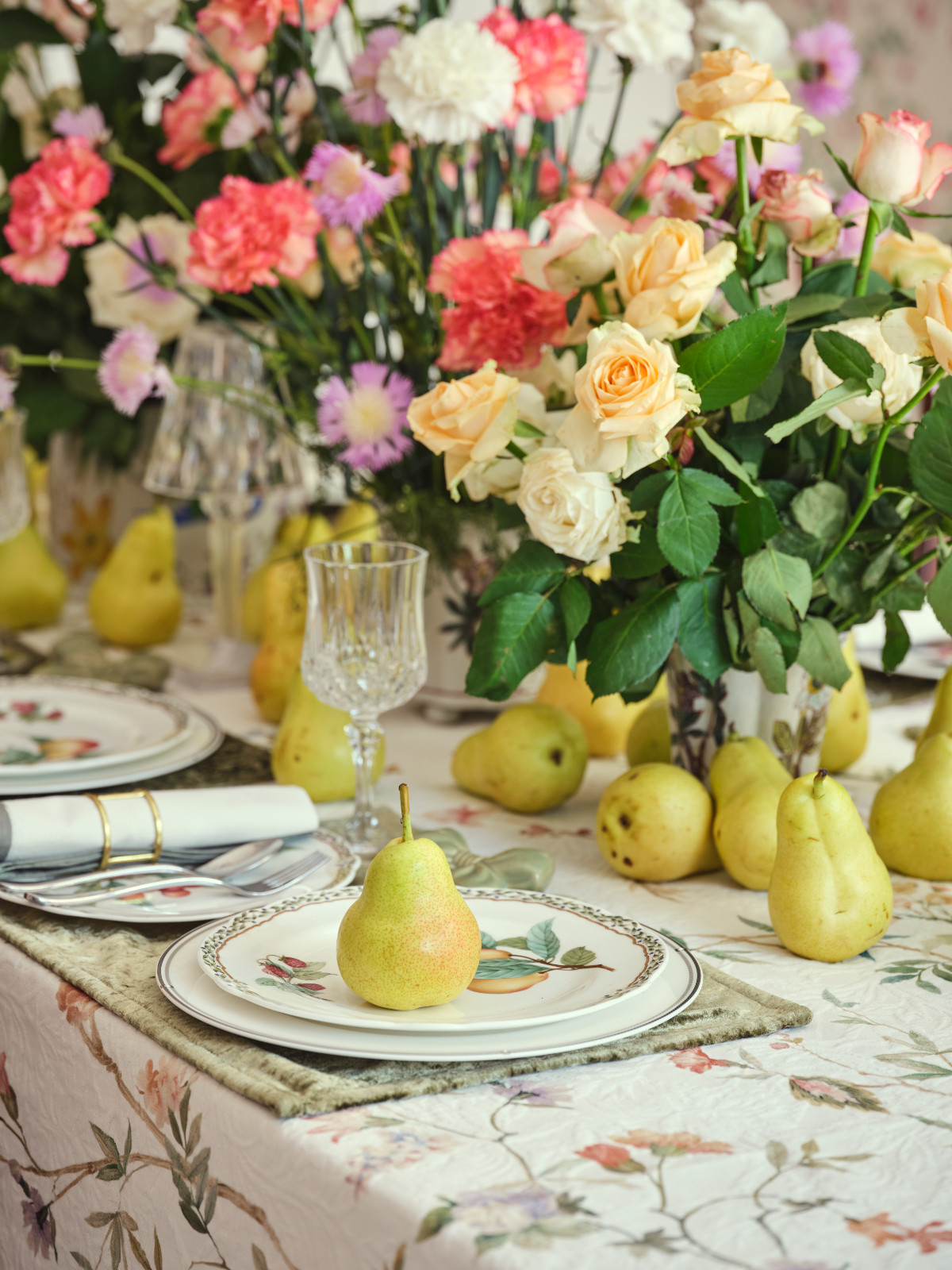 The tablescapes on the dining table of a Meerut, India home designed by Sian Architects