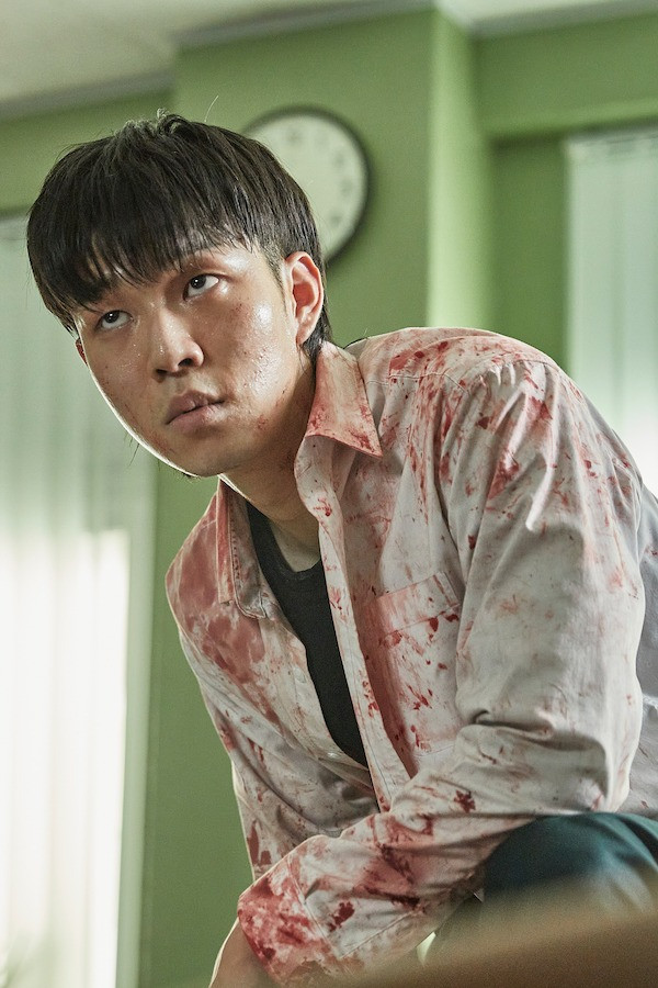 Yoo In-soo as the terrifying half-zombie bully Yoon Gwi-nam in Netflix post-apocalyptic thriller All of Us Are Dead