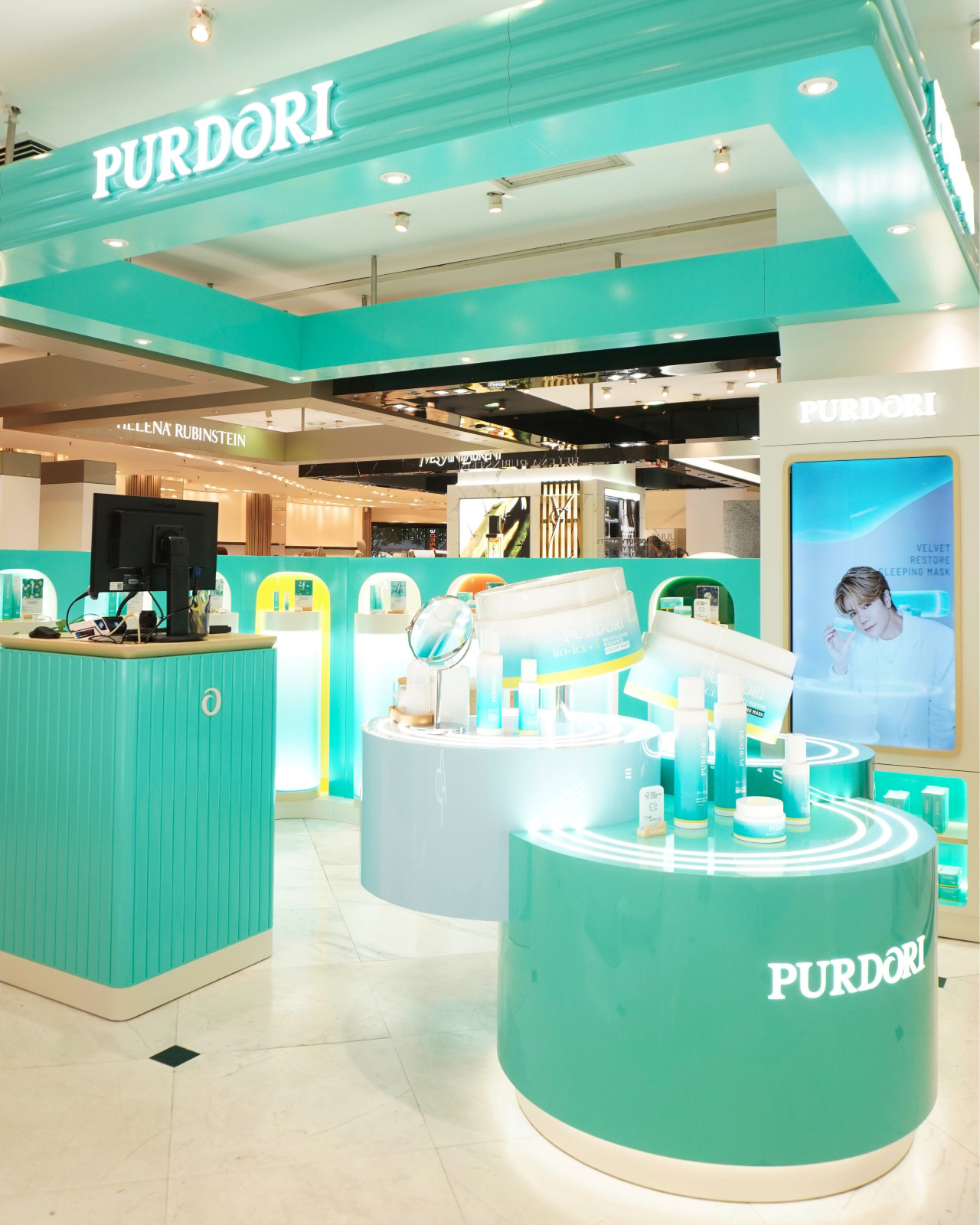 Grounded in clean botanical science, presenting sponsor Purdori offers exclusive ticket redemptions and skincare rewards at Lane Crawford and Facesss ahead of the showcase. (Photo: Purdori)