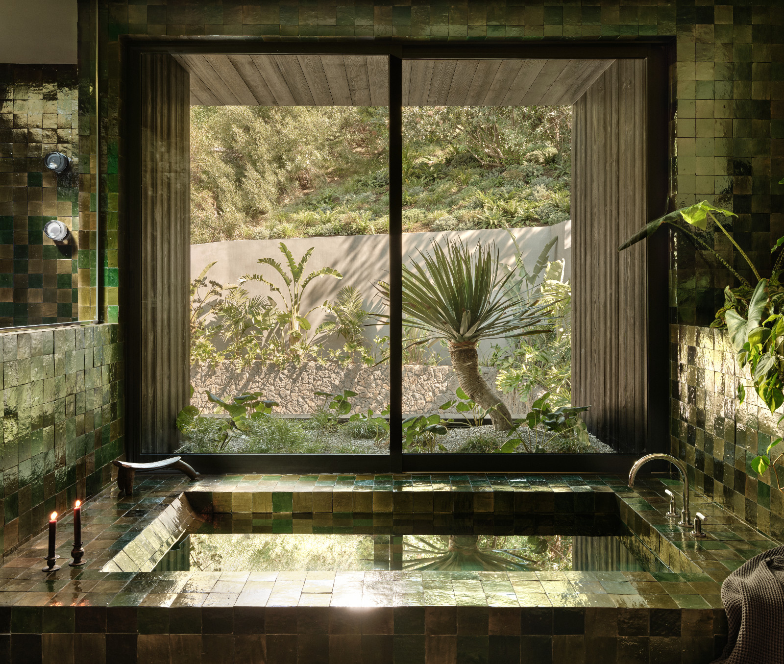 The bathroom of a Los Angeles home by SLS Properties