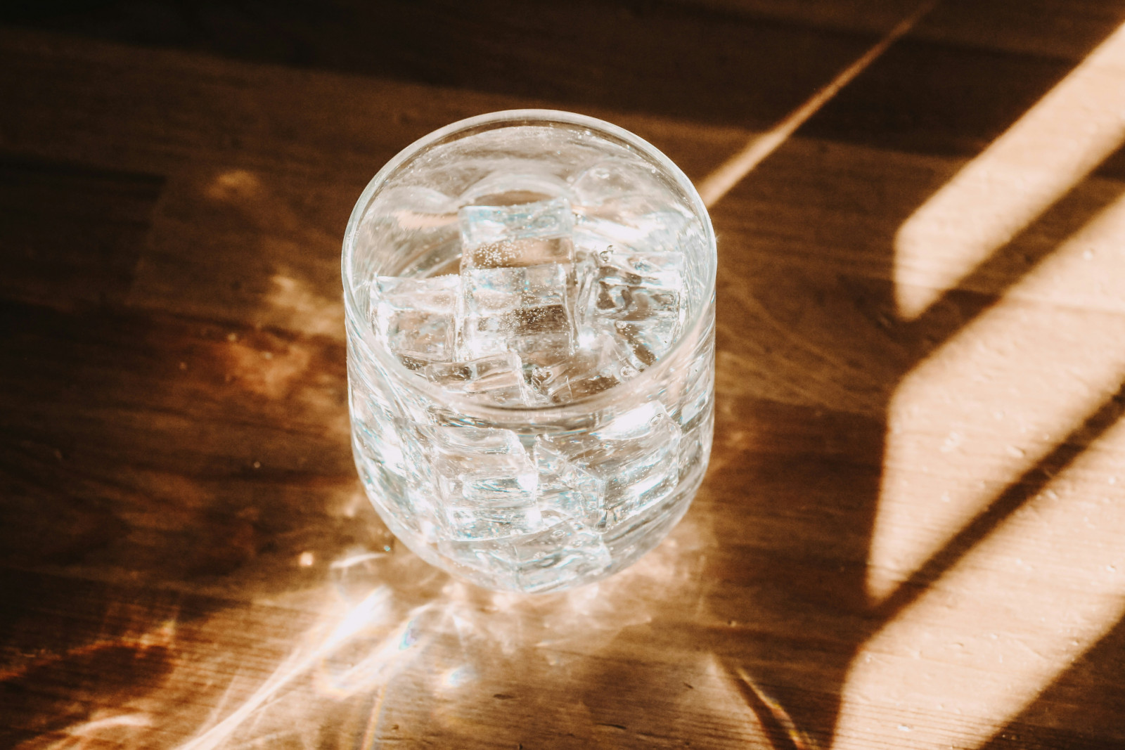 Seltzer, club soda, sparkling mineral water, sparkling bottled water and tonic water may look interchangeable, but they are distinct types of water (Photo: Giorgio Trovato/Unsplash)