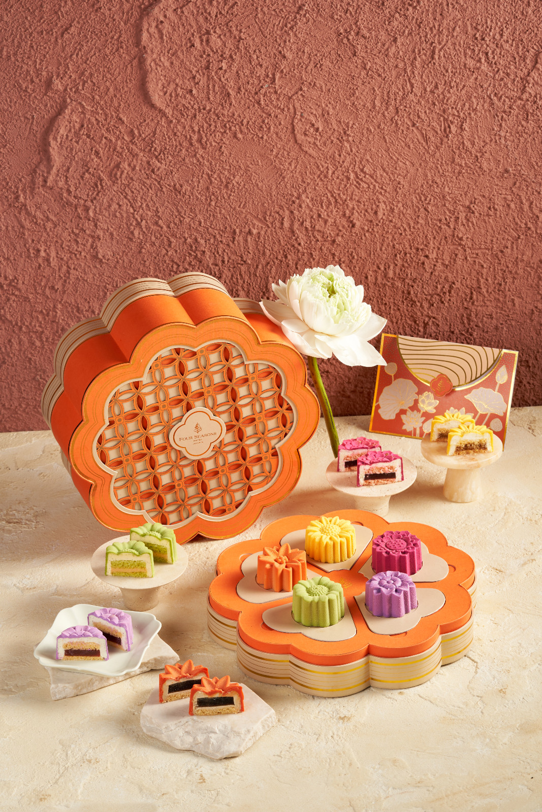 Four Seasons Hotel Jakarta marks Mid-Autumn with timeless traditions and seasonal mooncakes gifting