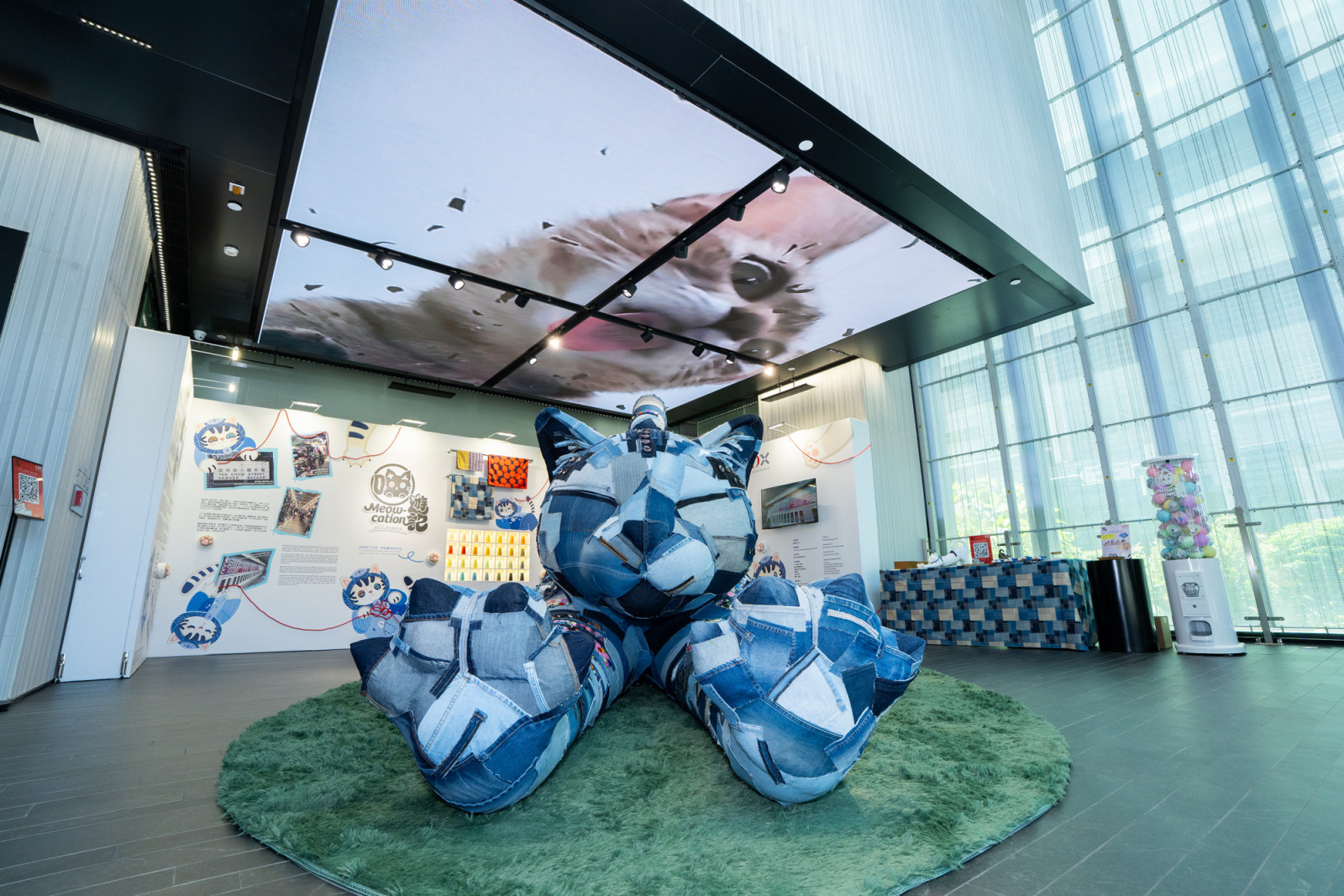 DX design hub’s ‘Meow-cation’ exhibition uses local textile craftsmanship to celebrate community bonds and promote rescue cat adoption. (Photo: Hong Kong Design Centre)