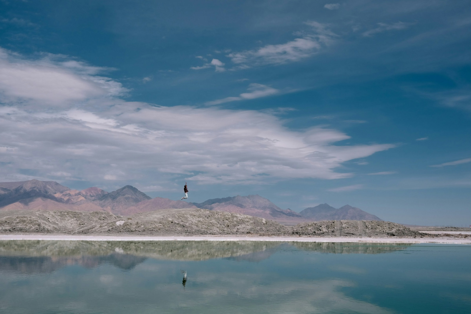 From high-altitude salt flats frozen in time to drowned volcanic calderas, Asia’s water systems hold some of the planet’s most extreme geography. For World Lake Day, we take a look at eight remarkable inland bodies of water—and the precise hydrological forces that shape them (Photo: Jason An/Unsplash)