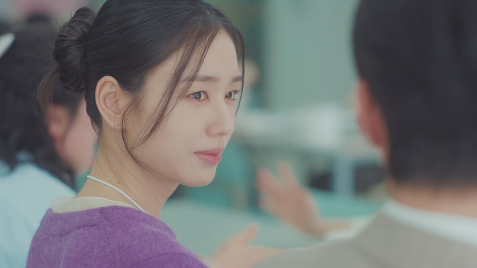 K-drama star Ahn Eun-jin engaging in conversation (Photo: IMDB)