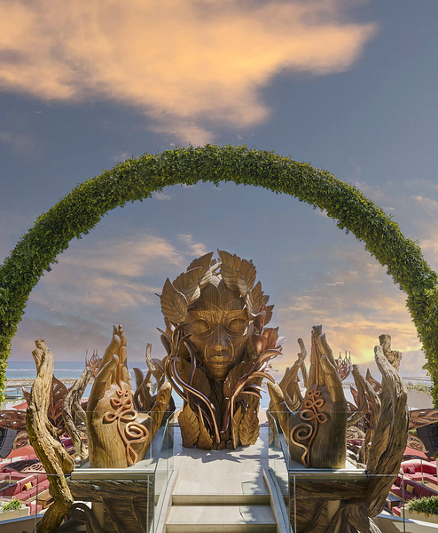 Artist Daniel Popper’s 10-meter sculpture Zenía at the center of the open-air performance space. (Photo: Zumana Bali)