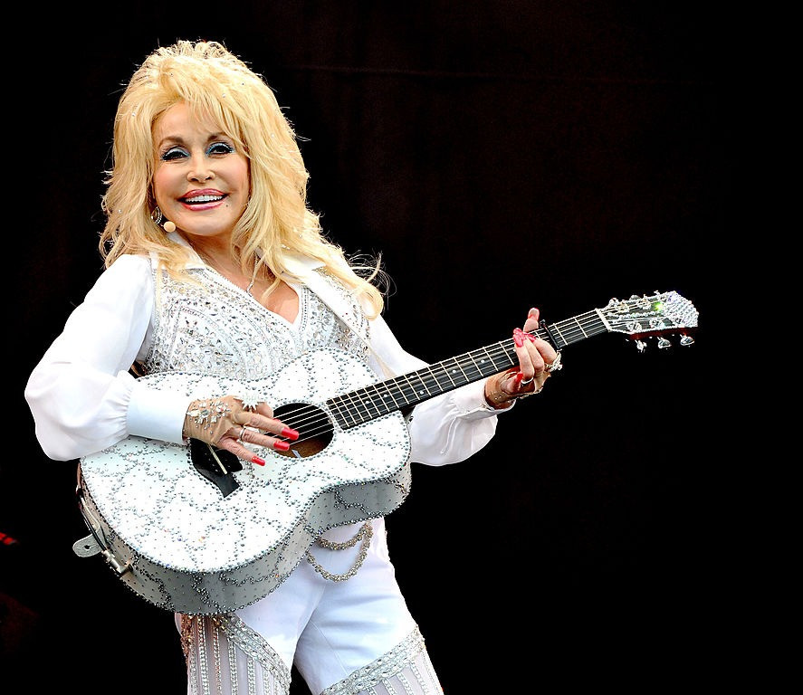 Dolly Parton performing at the 2014 Glastonbury Festival in Glastonbury, England. (Photo: Shirlaine Forrest/WireImage via Getty Images)