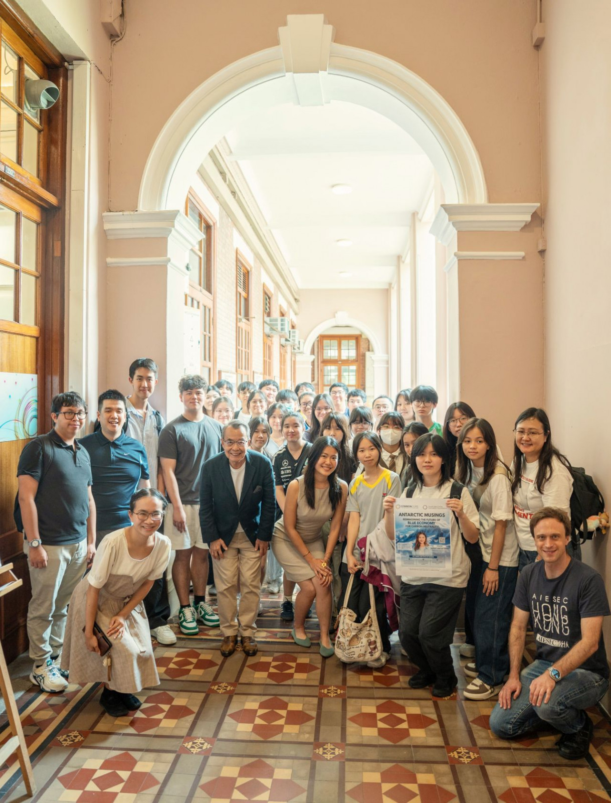 Natalie Chung (centre) and lecture participants at the University of Hong Kong (Photo: Natalie Chung)