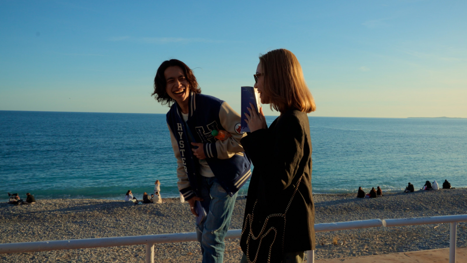 Behind the polished aesthetics and slow-burn conversations of Asian dating shows lies a masterclass in structural storytelling, where isolation games, strict age thresholds and pod-bound proposals test human connection under entirely different cultural pressures (Photo: Offline Love/Netflix)