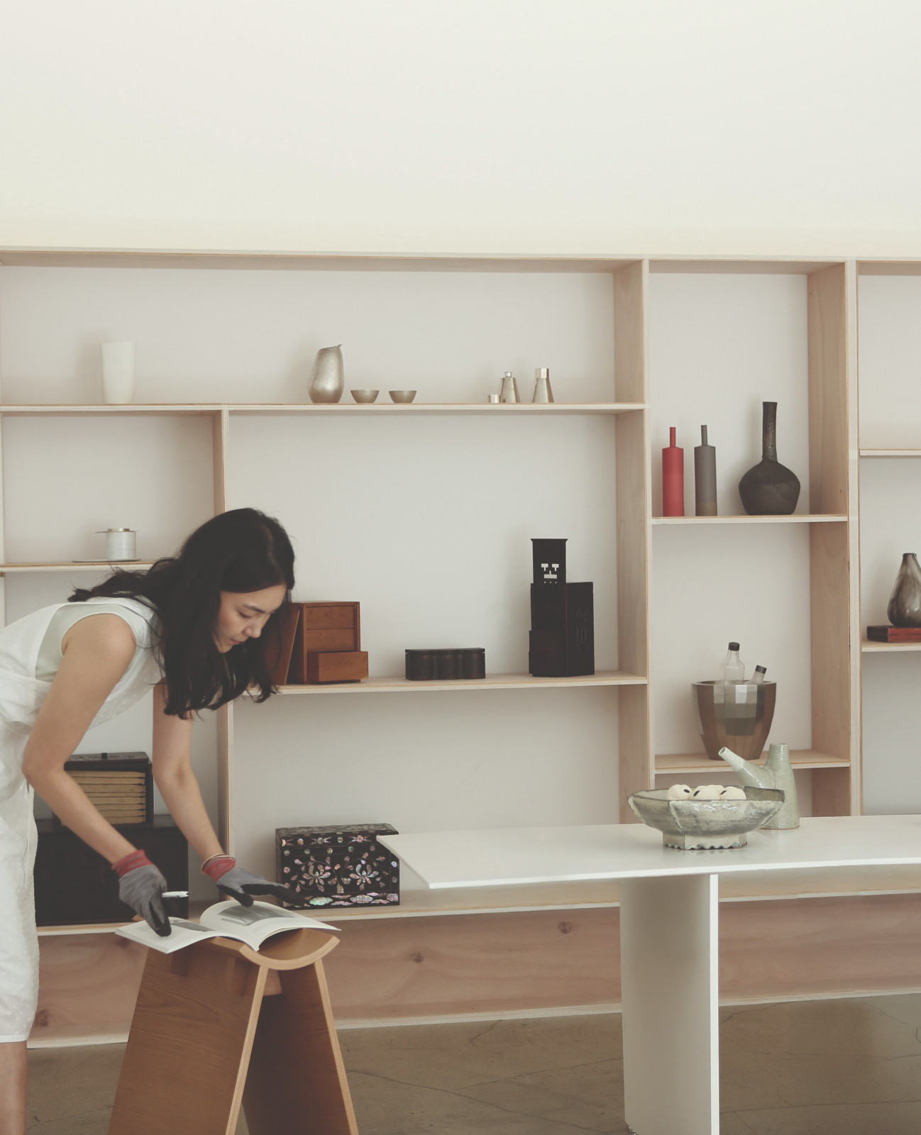 Katherine Jeongin
Hong sets up curated items for the Arumjigi Foundation and Onjium presentation, showcasing Korean heritage through lifestyle, food, and craft. (Photo: courtesy of Katherine Jeongin
Hong)