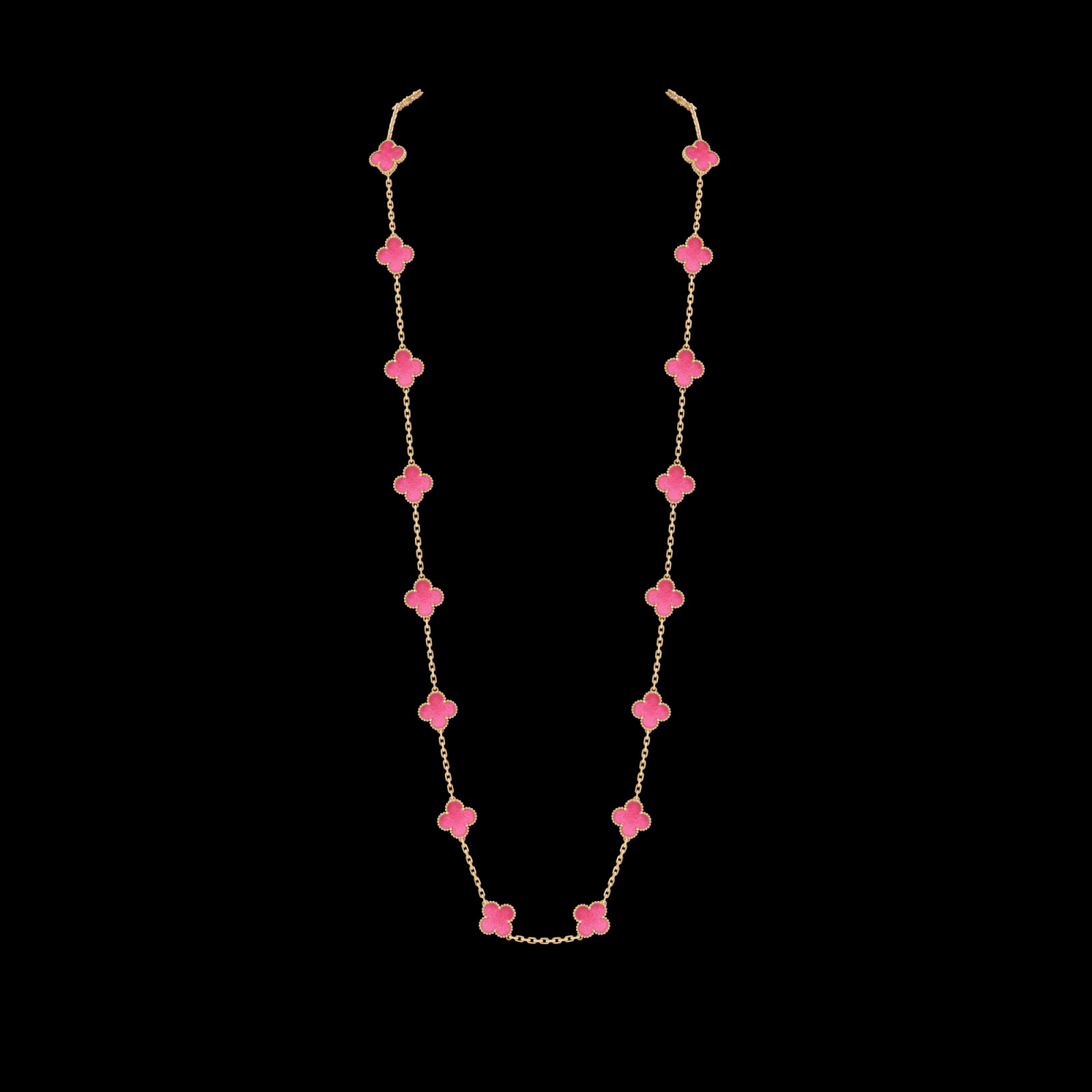 Sautoir 20 motifs (Photo: courtesy of Van Cleef & Arpels)