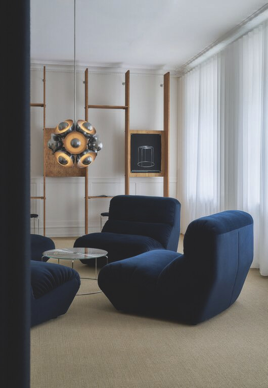&Tradition’s Traces exhibition showcased the centenary edition  of the Flowerpot VP1 in Pewter