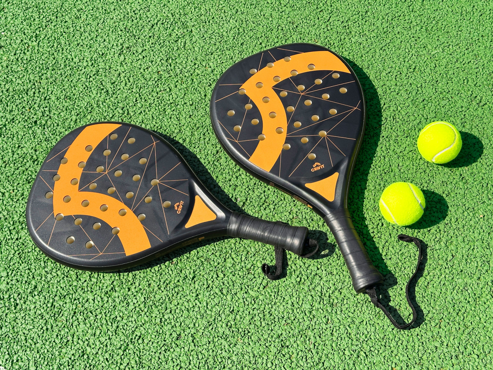 Padel is rapidly carving out a space in land-scarce Hong Kong, using its compact court design to turn underused urban locations into popular sports hubs. (Photo: Getty Images)