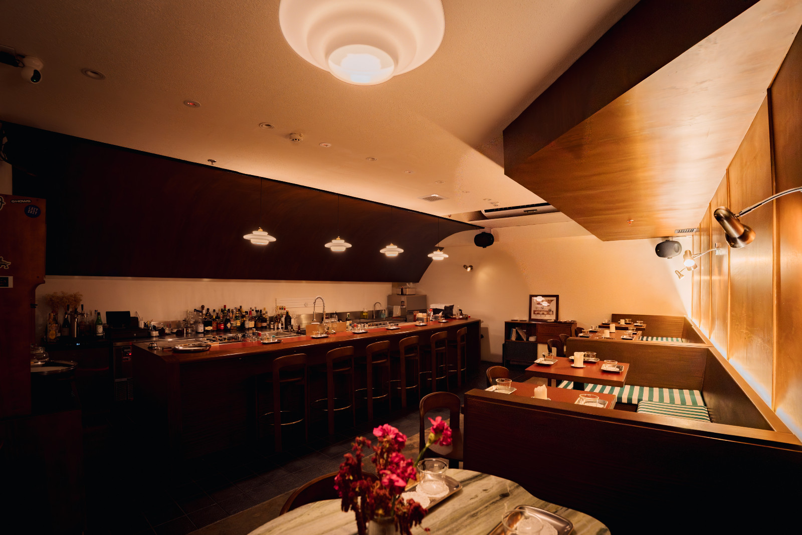 Always Welcome bar by Mamamo