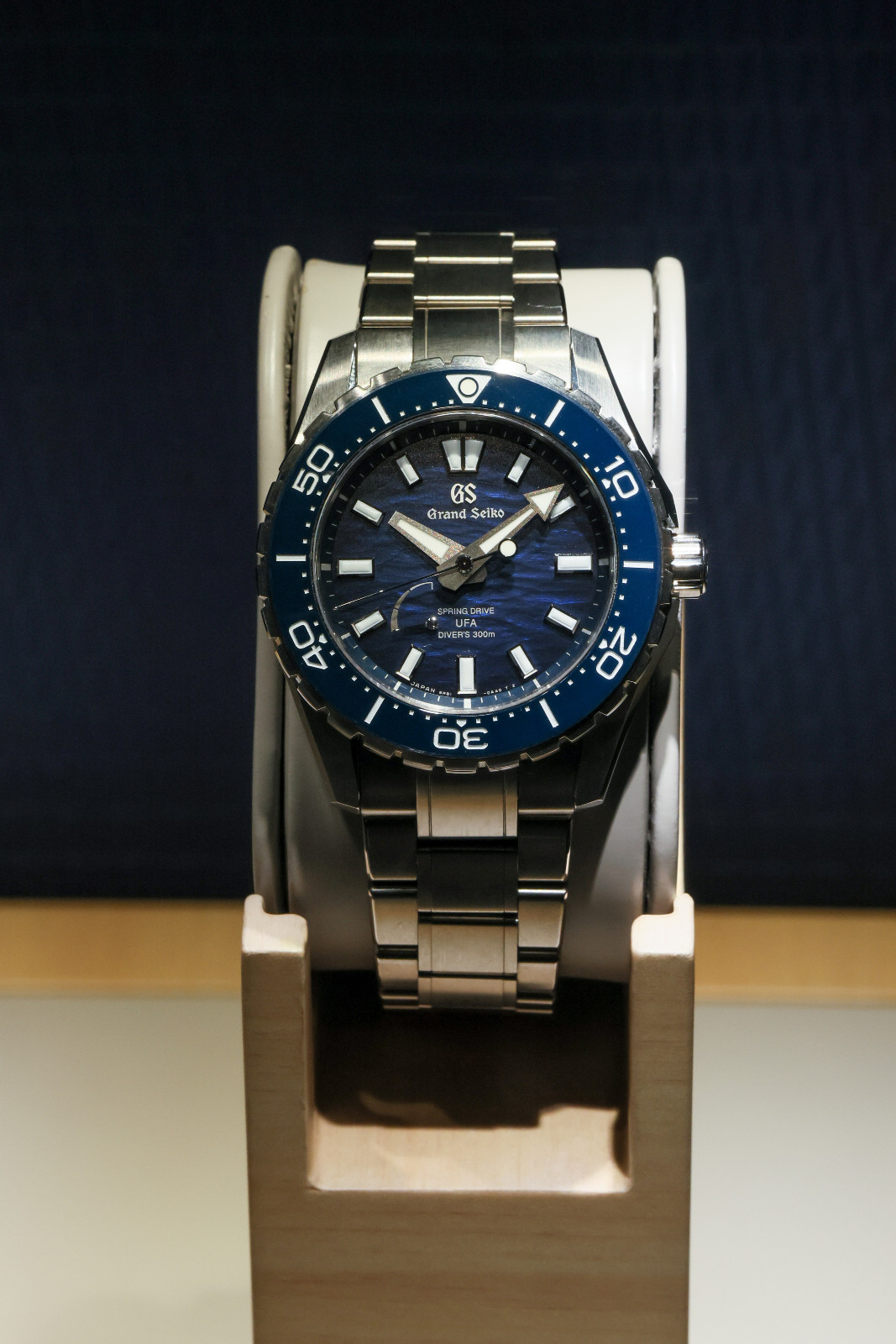 Grand Seiko SLGB023G Spring Dive UFA Ushio 300