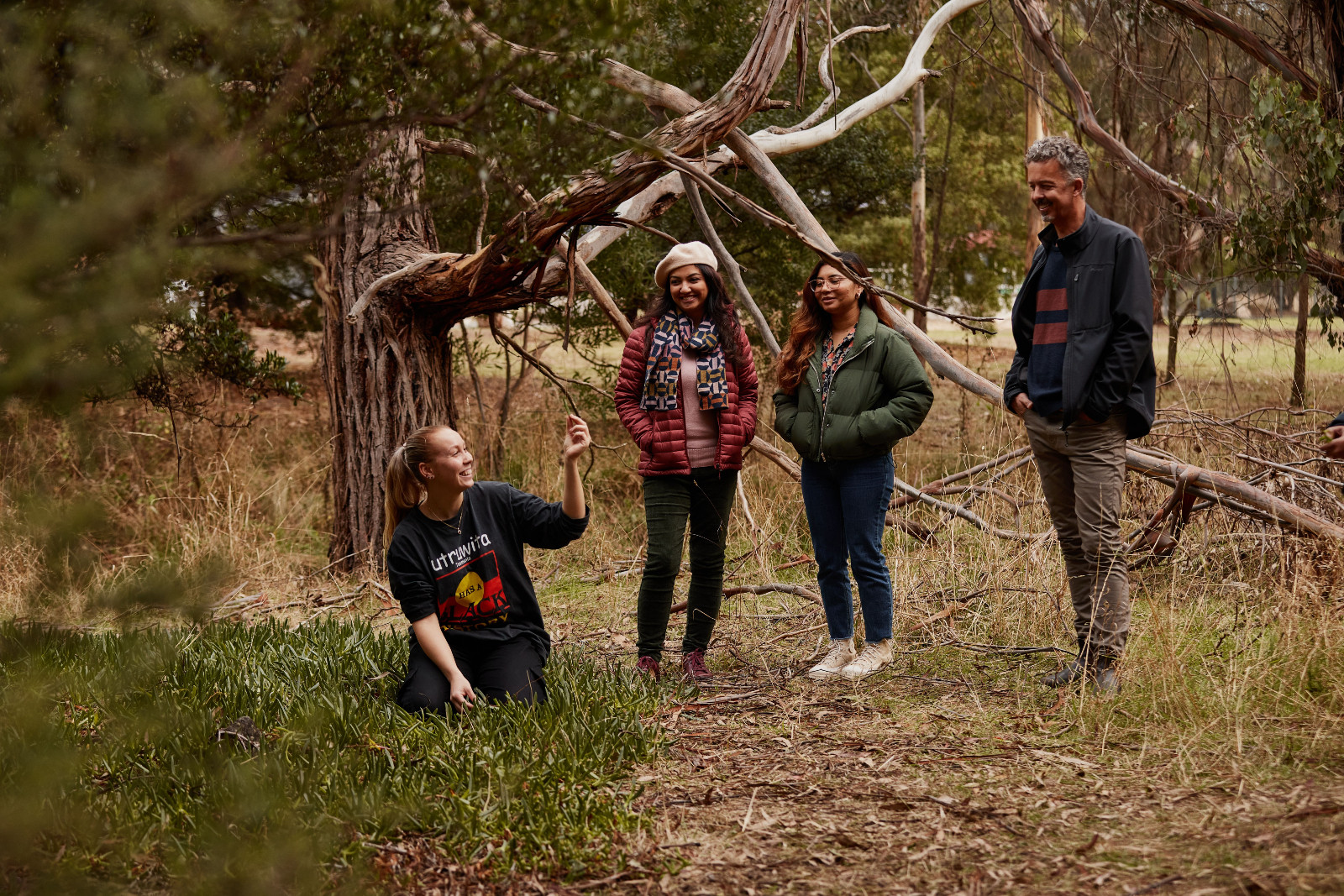 Taste the timeless palate of piyura kitina. kipli takara is a 90-minute bush tucker tour offered on Aboriginal land at piyura kitina/Risdon Cove. This tour invites guests to walk the culturally rich landscape with palawa (Tasmanian Aboriginal) guides across this abundant natural pantry that has been returned to Tasmanian Aboriginal ownership since 1995. Throughout this experience guests are treated to a 90-minute guided walk of this unique property, hearing about the history and current story of the area.