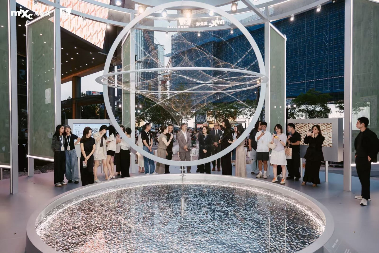 ‘Kun’, the visual centrepiece of ‘Weave the MixC’, was unveiled on September 12, 2026. (Photo: courtesy of Hangzhou MixC)