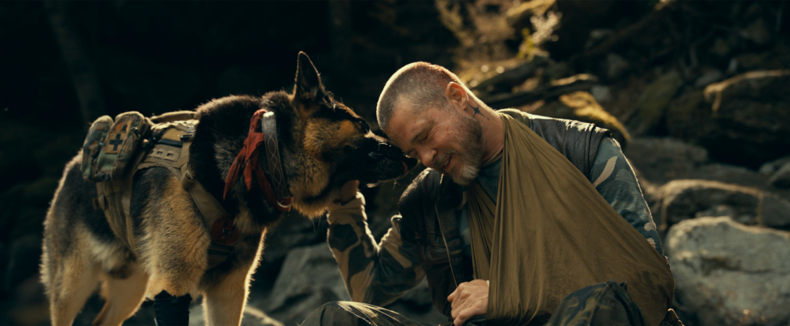 A look at ‘Heart of the Beast’, starring Brad Pitt and real German Shepherd ‘Uber’ (Photo: Paramount Pictures)