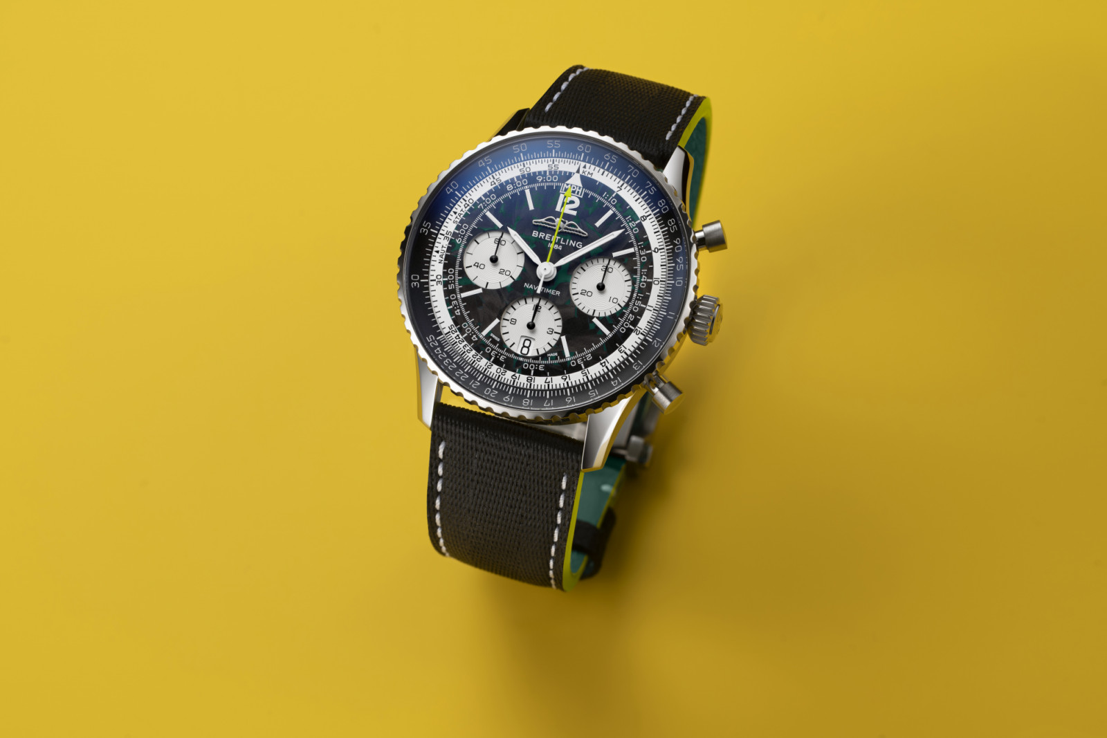 Breitling Navitimer B01 Chronograph 43 Aston Martin Aramco Formula One Team