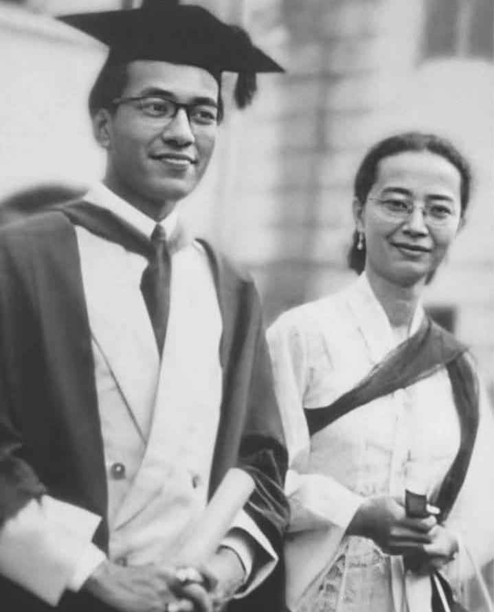 Tun Dr Mahathir bin Mohamad at his graduation in Singapore in 1953, with Tun Dr Siti Hasmah Mohd Ali at his side