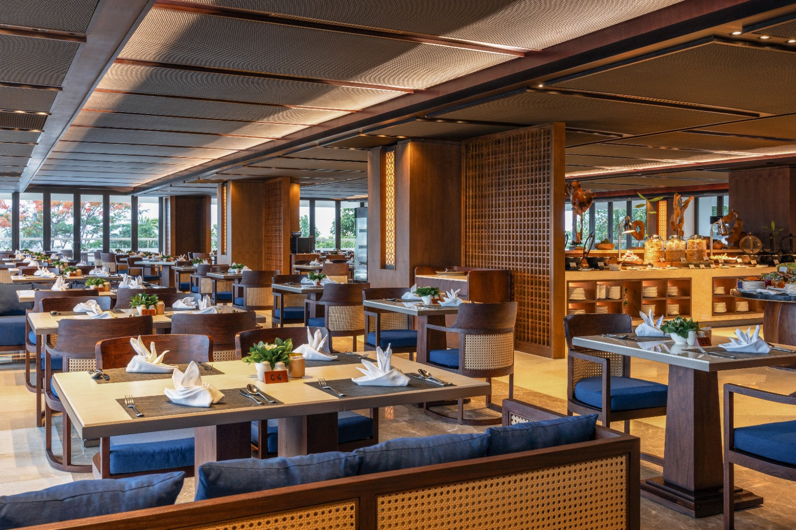 Roso, restoran Indonesia di Bali Beach Hotel - The Heritage Collection