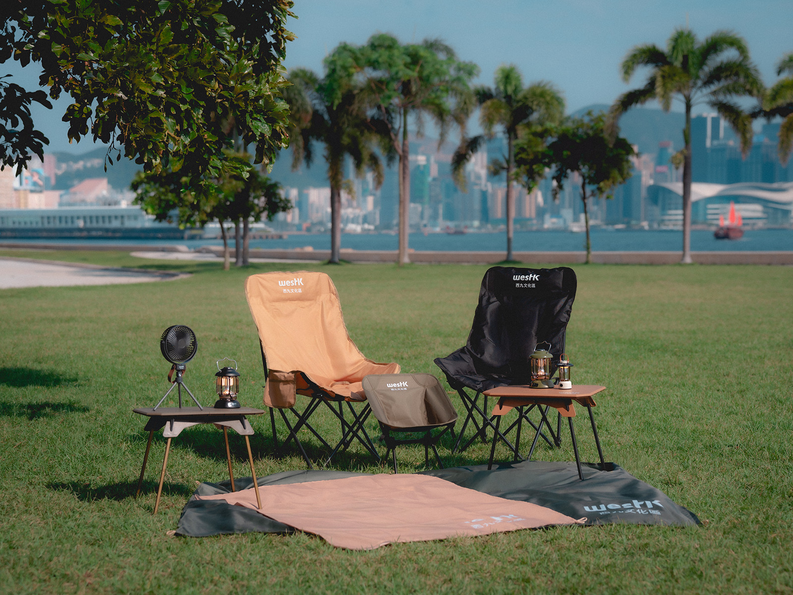Set against the Victoria Harbour skyline, WestK Picnic Fest invites visitors to enjoy outdoor music, F&B pop-ups and farm-to-table experiences at the Art Park. (Photo: courtesy of WKCDA)