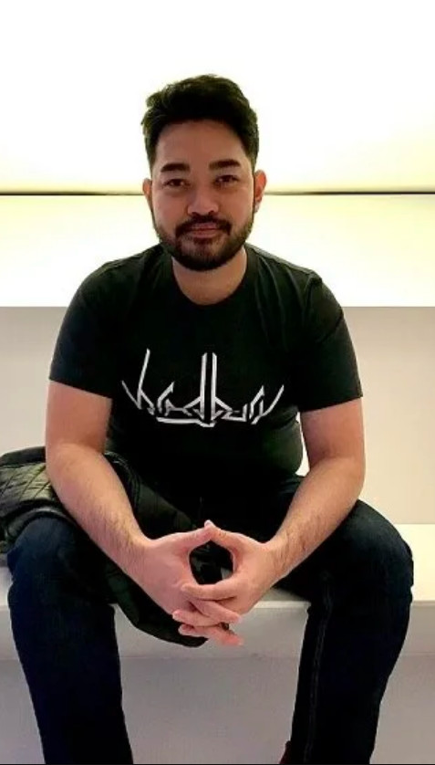 Filipino horror writer Victor Manibo