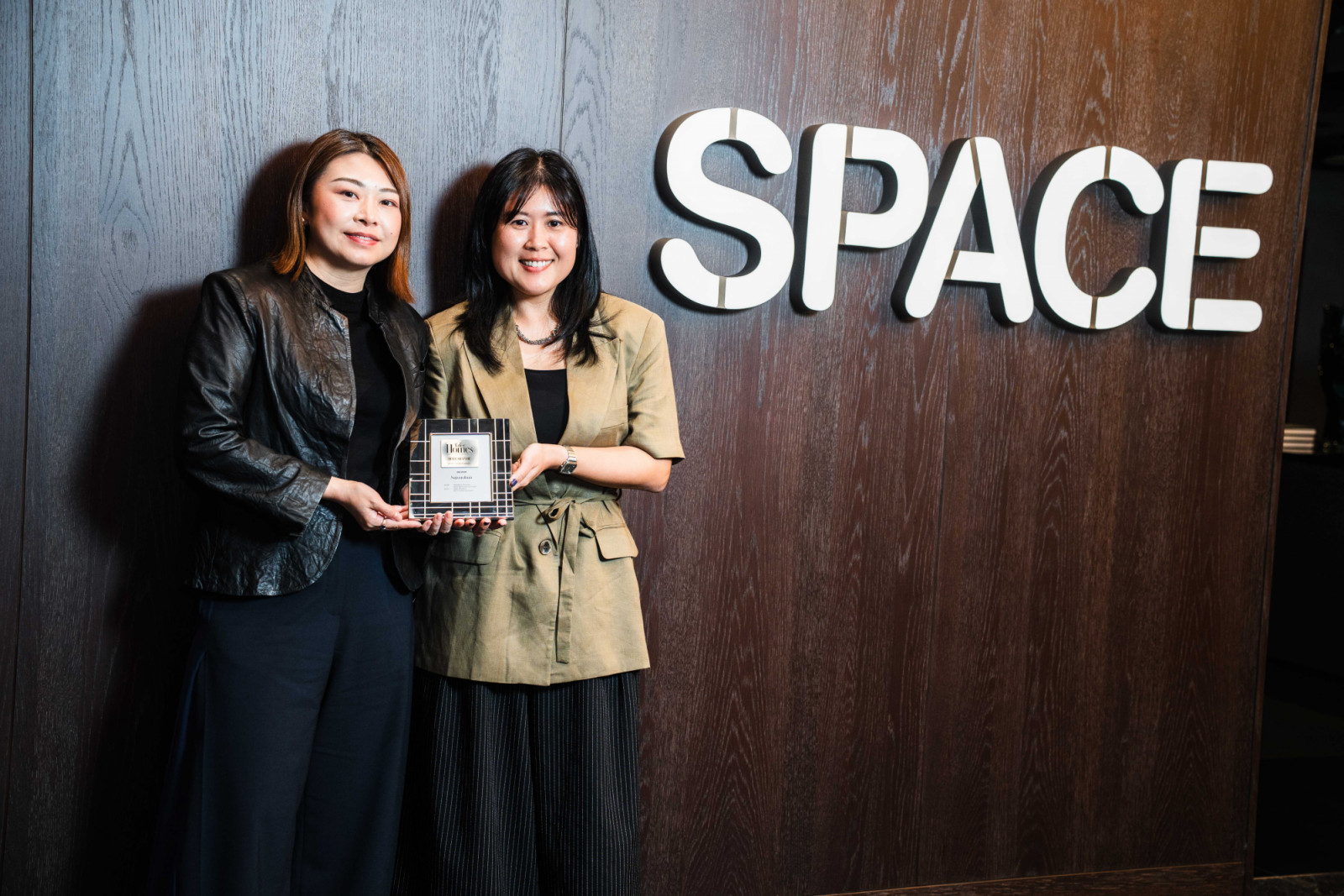 Molina Hun and Yanika Gunawan
