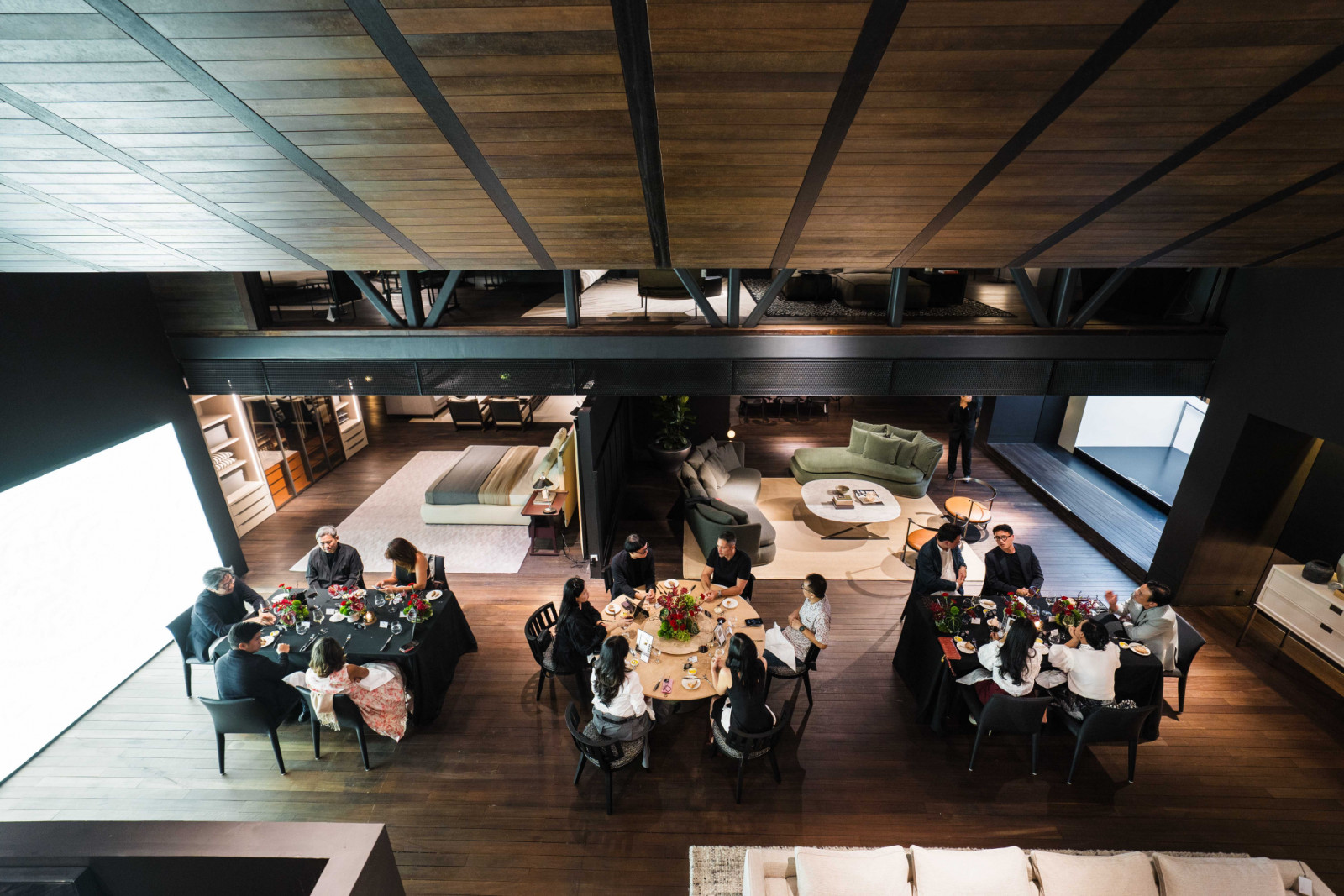 The Maxalto Gallery seen from the Moooi Gallery mezzanine