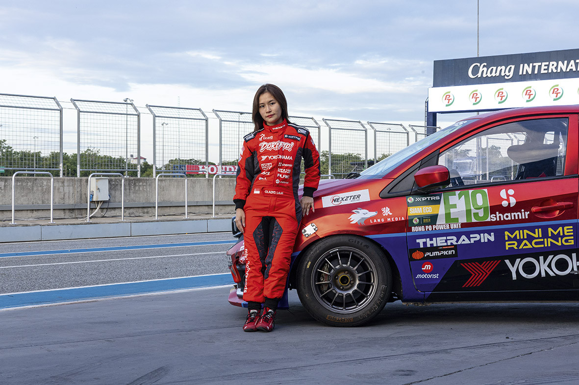 Gladys Lam competes in the2026 PT Maxnitron Racing Series at Chang International Circuit in Thailand