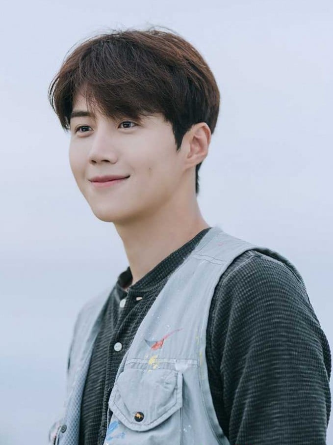 Kim Seon-ho find healing in the coastal village of Gongjin in Hometown Cha-Cha-Cha