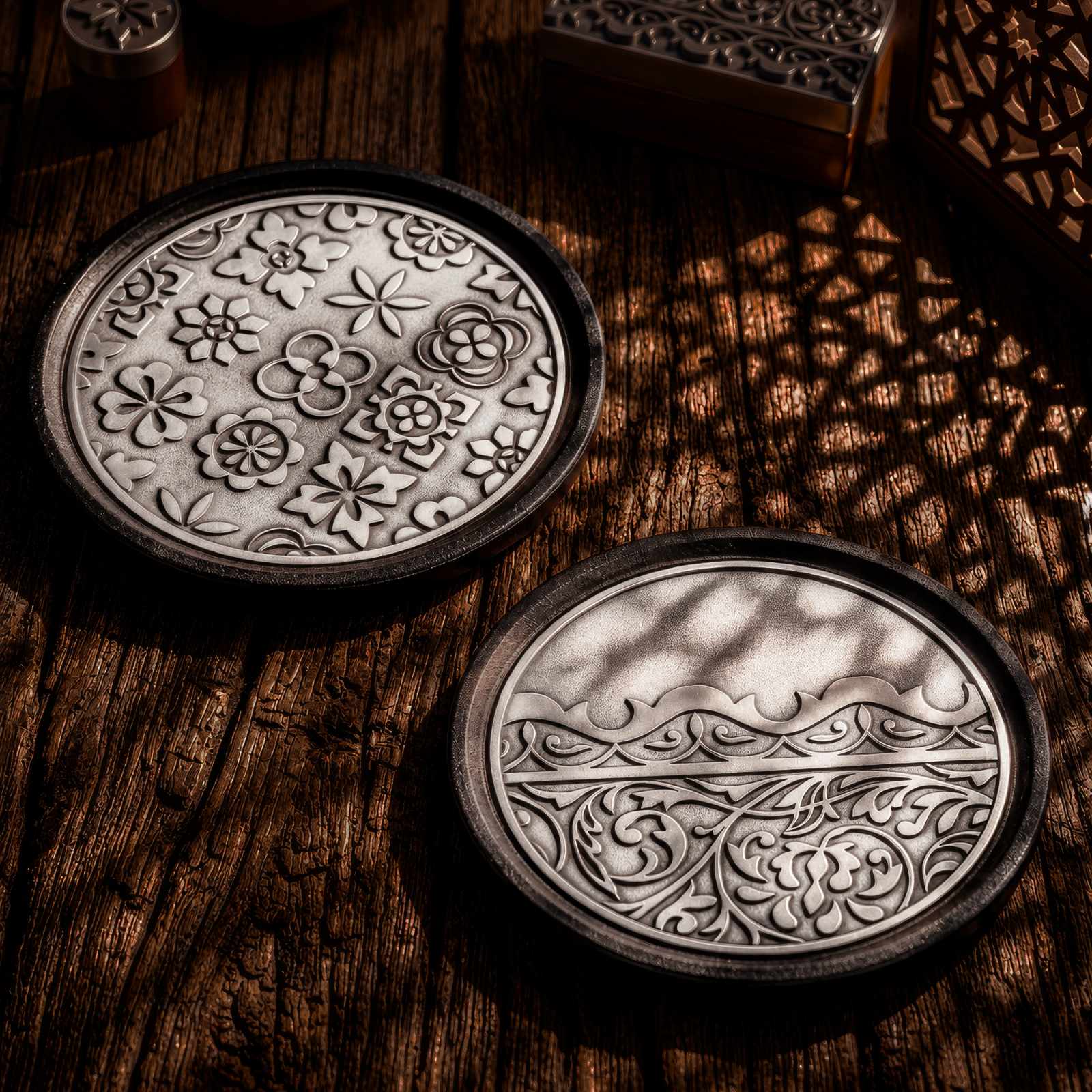 The collection also includes two Heritage Telepuk coasters