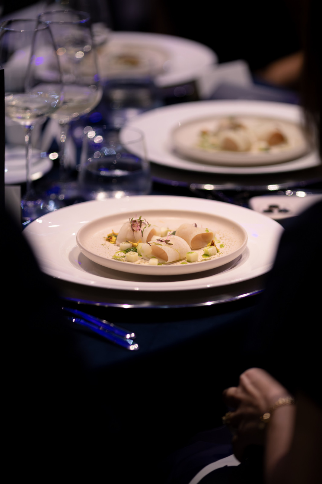 Harmony: scallop gravlax with green apple and fennel cannelloni by École Ducasse