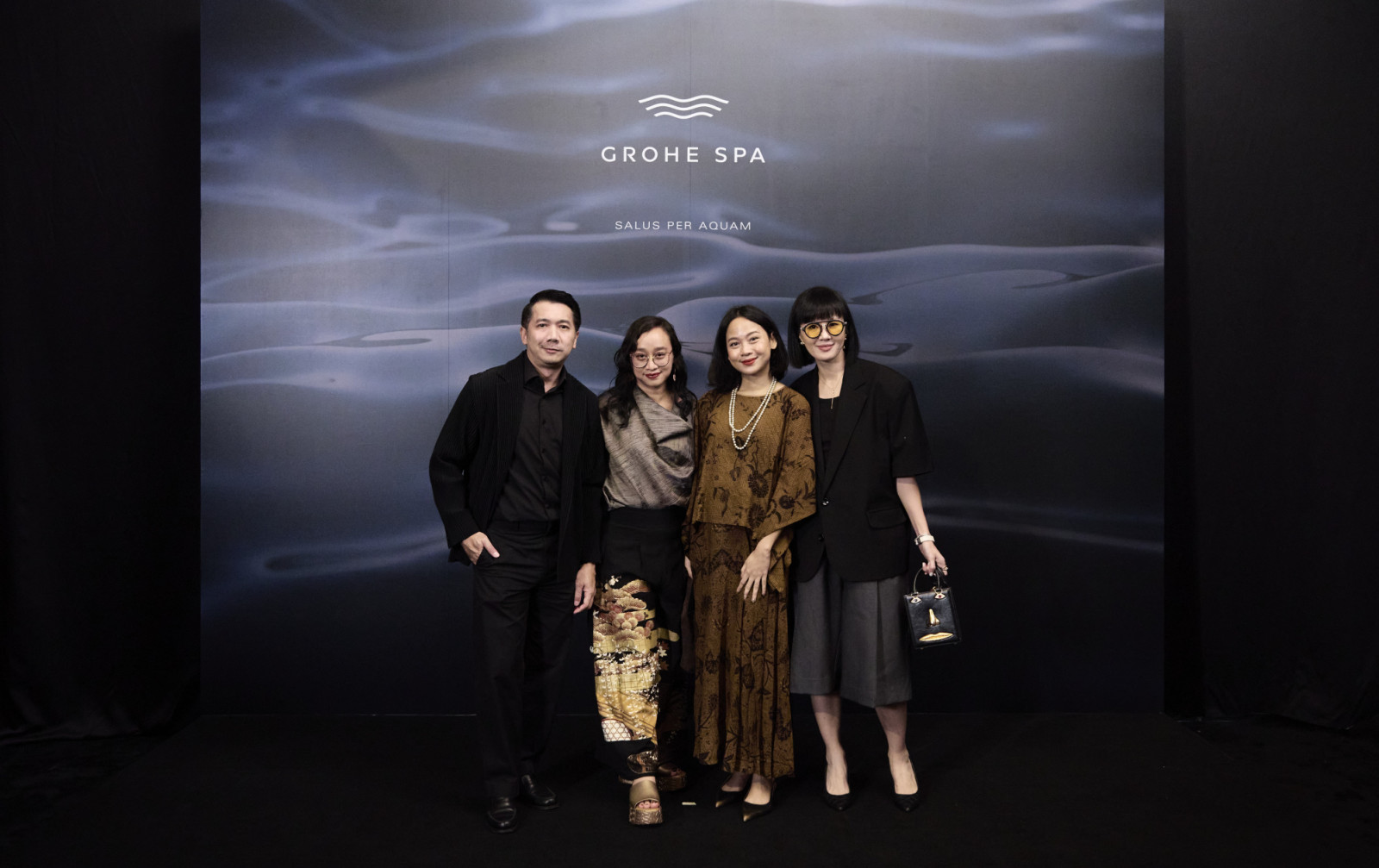 Natthawut Saengchuwong, Asih Jenie, Judithya Pitana and Nikita Chu