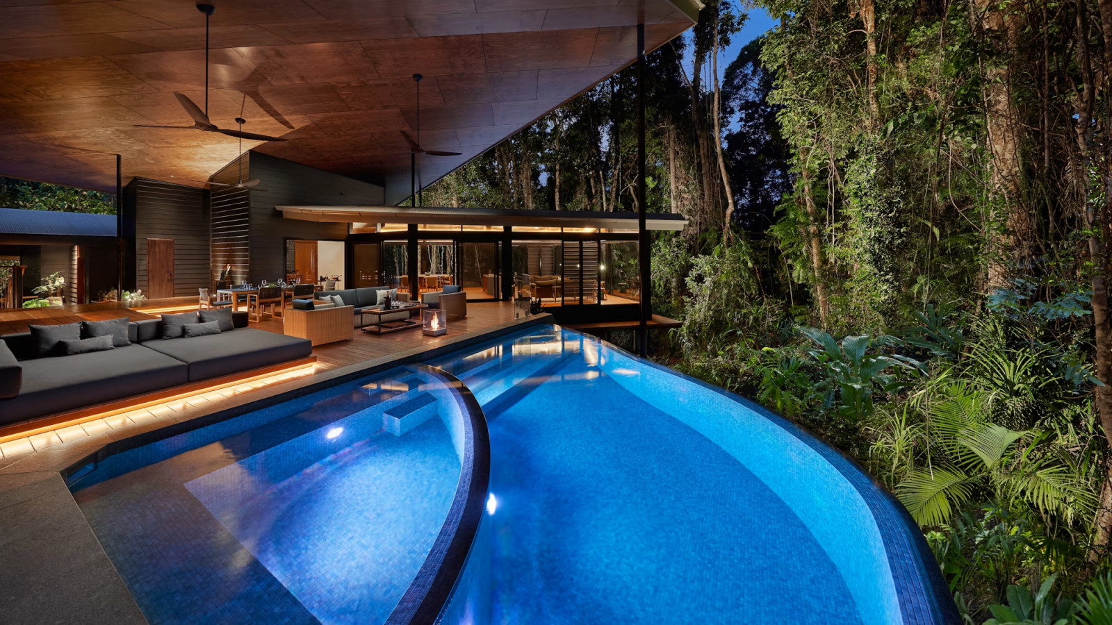 Silky Oaks Lodge