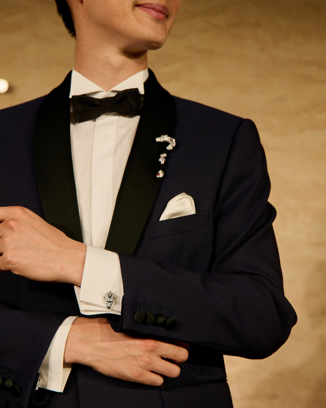 《Le Chœur des Pierres》頂級珠寶展晚宴上模特兒展演。 (Photo: Cartier)