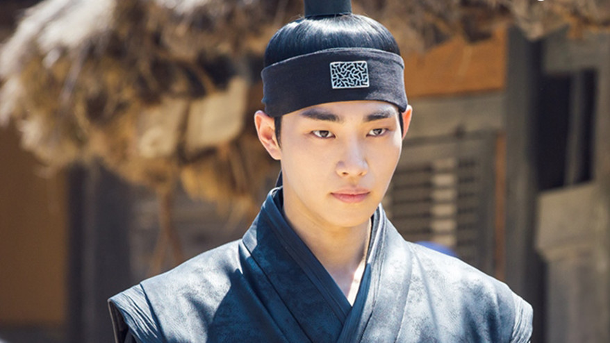 Kim Jae-young as the assassin Moo-yeon in the historical K-drama 100 Days My Prince