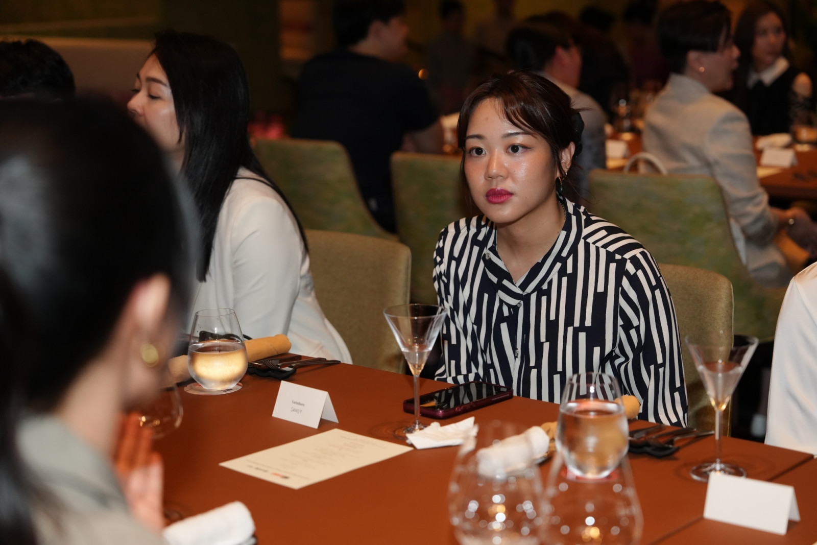 UOB Private Dinner: ดินเนอร์สุดเอ็กซ์คลูซีฟเพื่อเหล่าผู้นำรุ่นใหม่และแขกคนสำคัญ ณ ห้องอาหาร Sra Bua by Nhum Weerawat โรงแรม Siam Kempinski (ภาพ: Tatler)