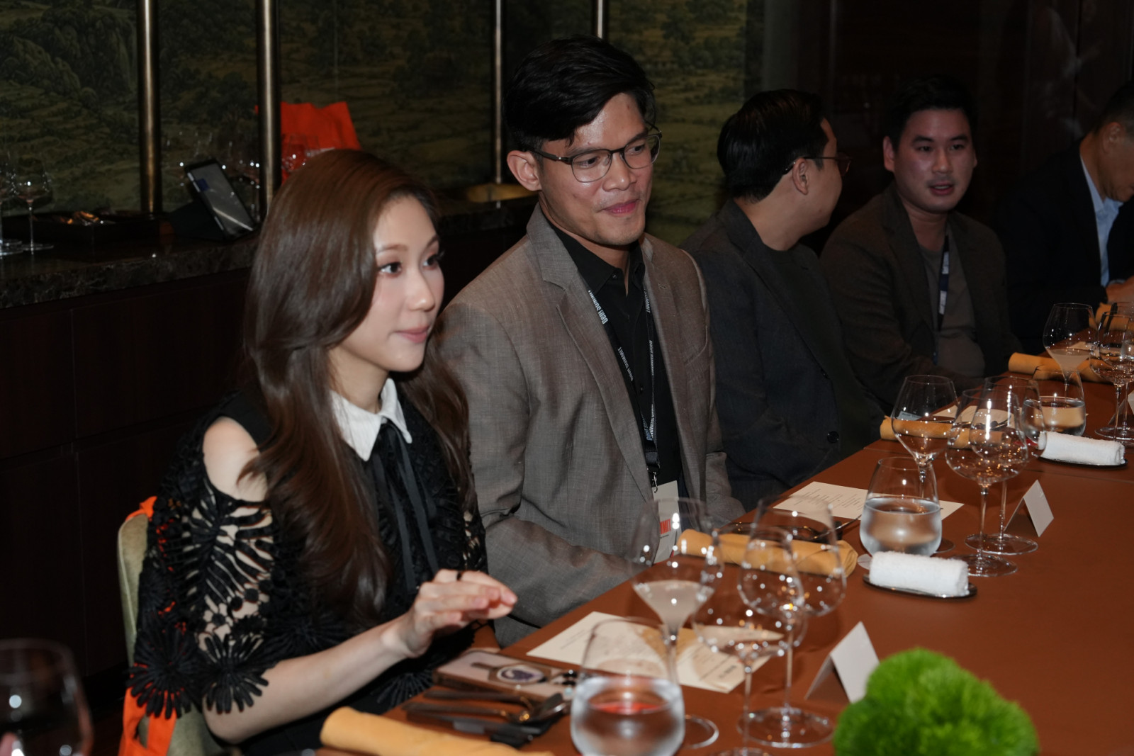 UOB Private Dinner: ดินเนอร์สุดเอ็กซ์คลูซีฟเพื่อเหล่าผู้นำรุ่นใหม่และแขกคนสำคัญ ณ ห้องอาหาร Sra Bua by Nhum Weerawat โรงแรม Siam Kempinski (ภาพ: Tatler)