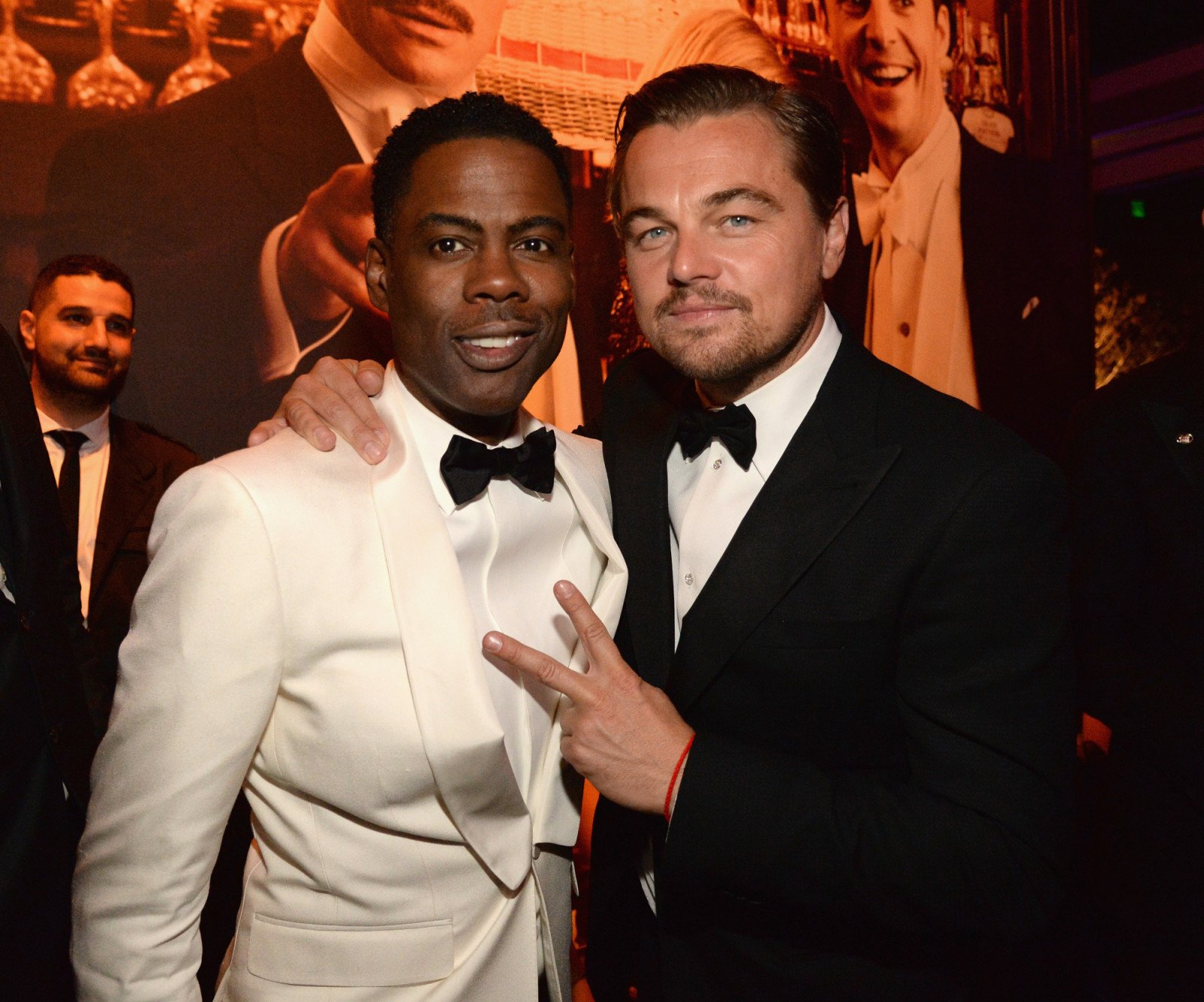 BEVERLY HILLS, CA - FEBRUARY 28:  (EXCLUSIVE ACCESS, SPECIAL RATES APPLY) Chris Rock and Leonardo DiCaprio attend the 2016 Vanity Fair Oscar Party Hosted By Graydon Carter at the Wallis Annenberg Center for the Performing Arts on February 28, 2016 in Beverly Hills, California.  (Photo by Kevin Mazur/VF16/WireImage)
